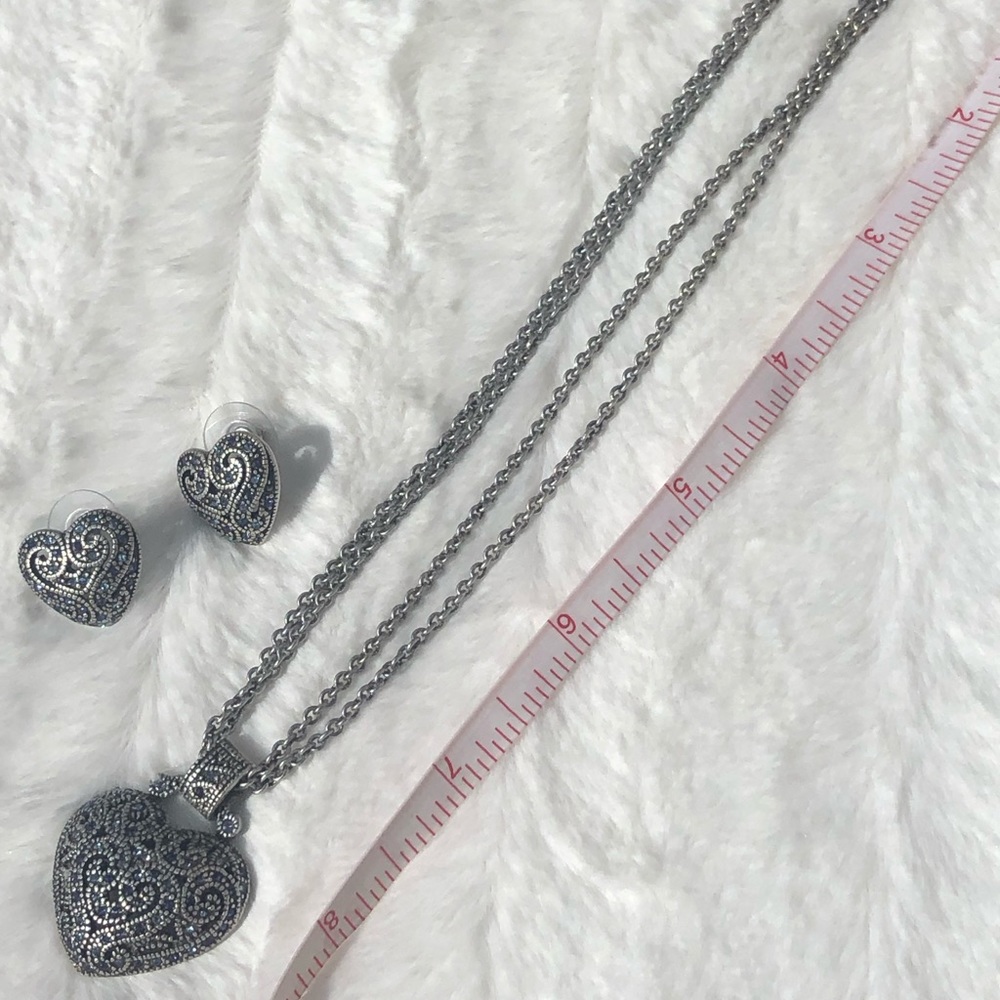 Heart pendant with matching heart earrings 🤍 - Picture 14 of 16